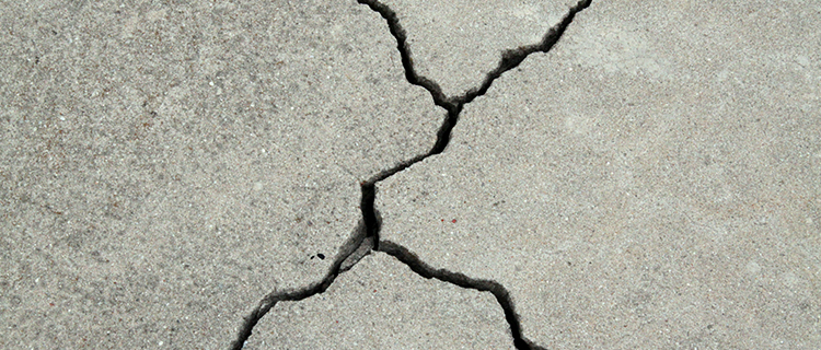 Betonjavítás - ne mondjon le sérült beton burkolatáról! betonjárda felújítása